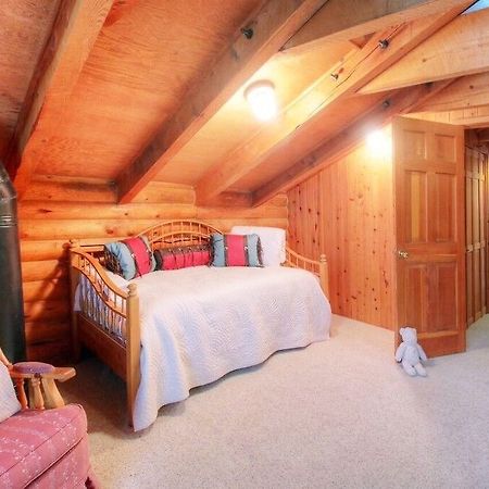 Log Cabin On The Stream Sundance Exterior foto