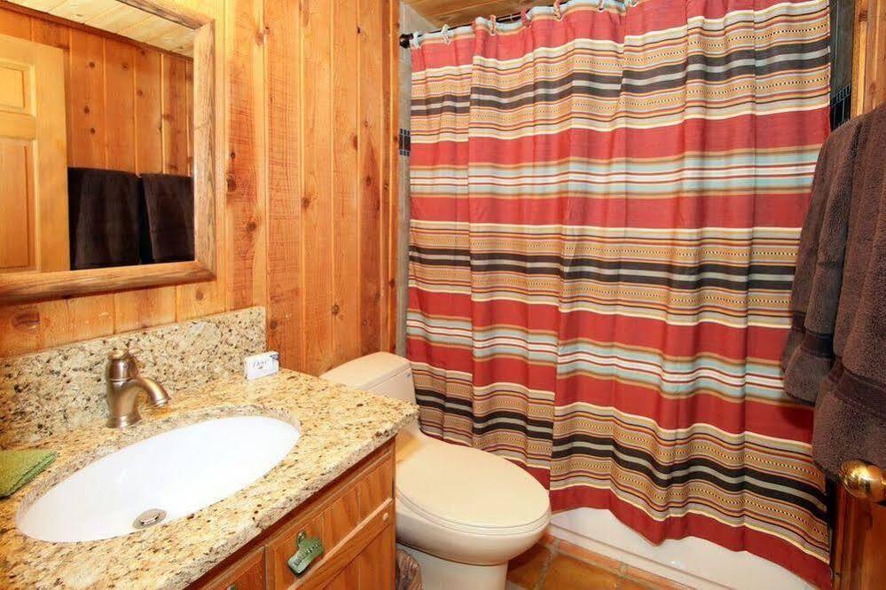 Log Cabin On The Stream Sundance Exterior foto